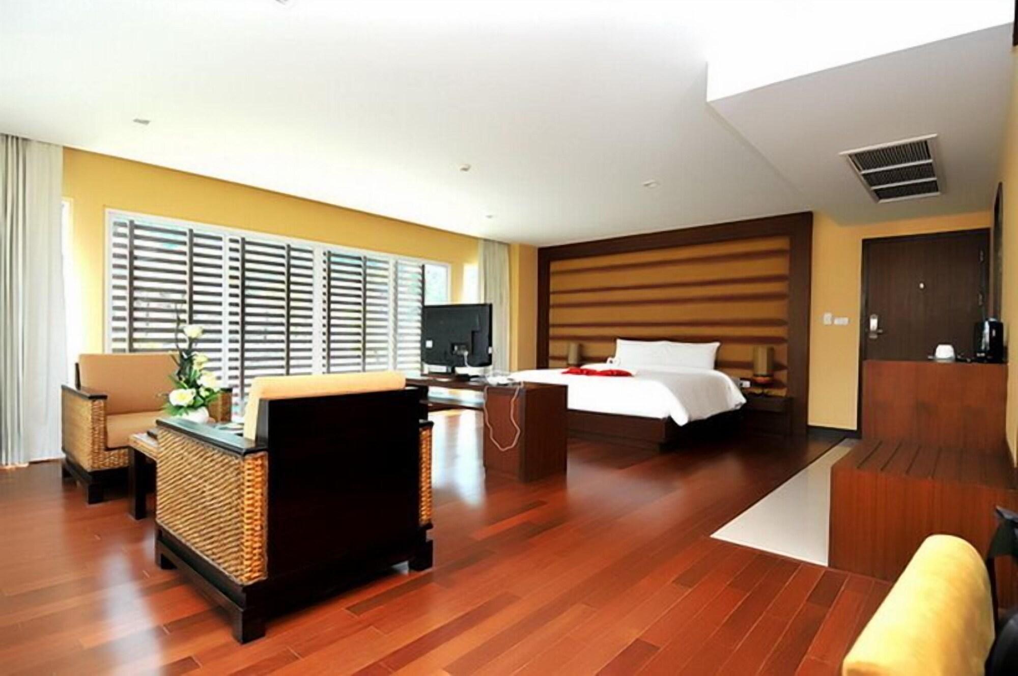 Hotel The Kris Resort Hotel Patong