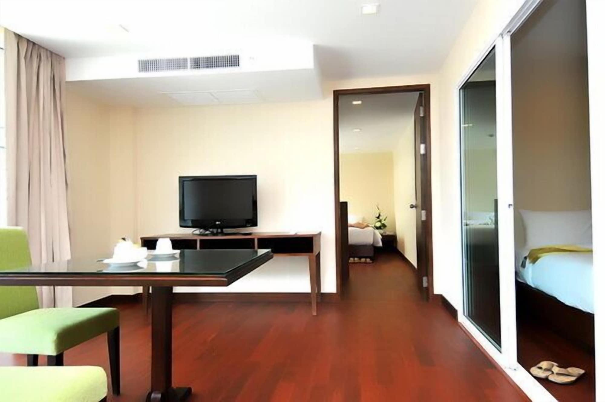 The Kris Resort Hotel 4* Patong