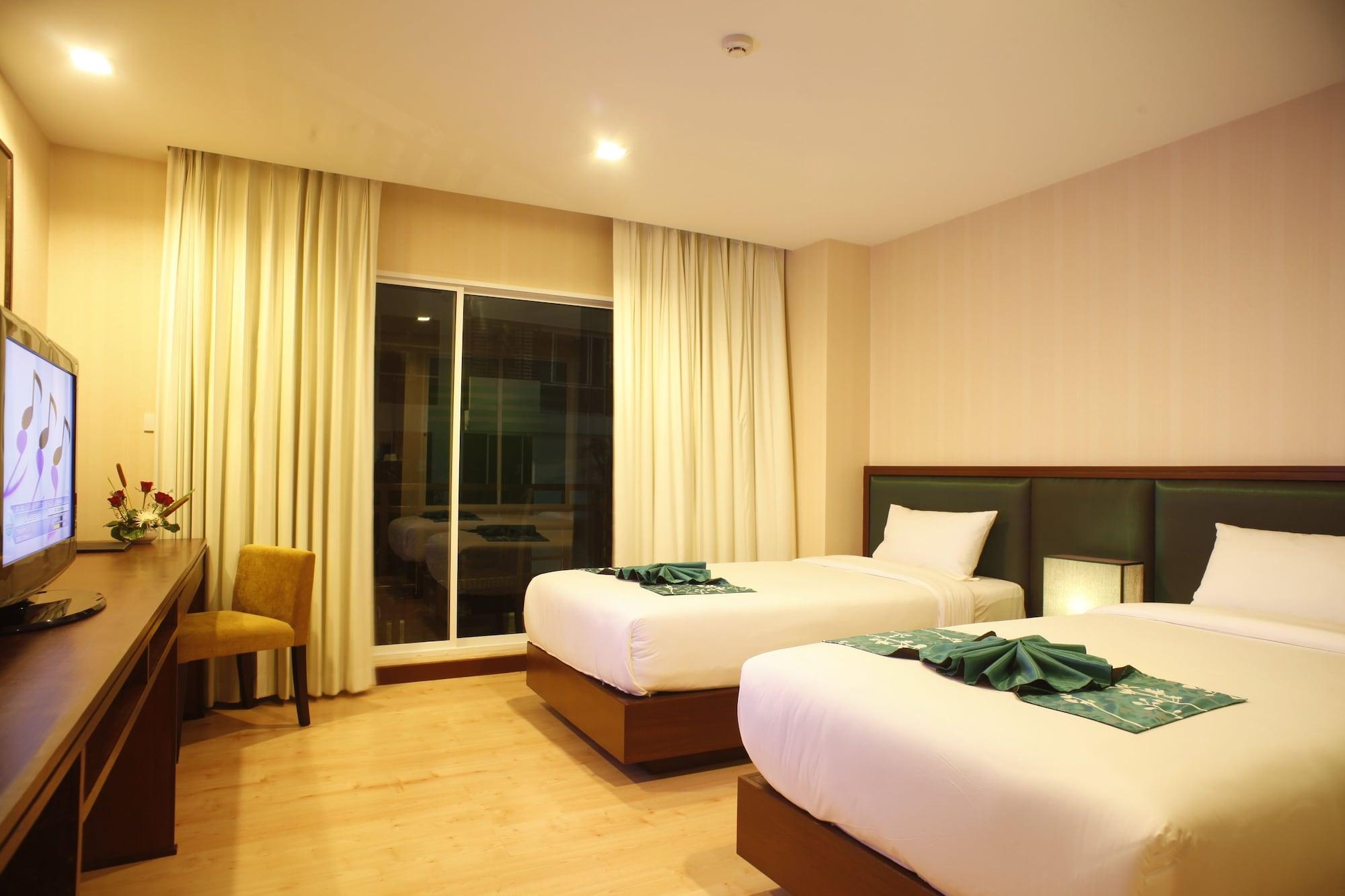Hotel The Kris Resort Hotel 4*