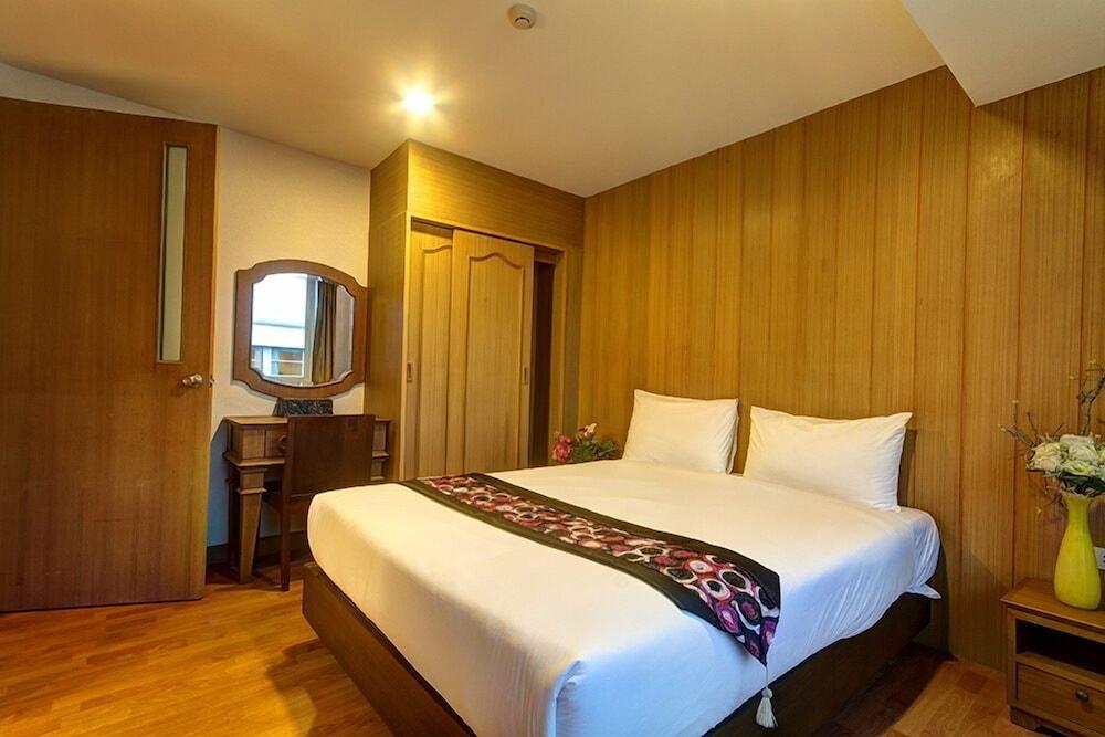 Hotel The Kris Resort Hotel