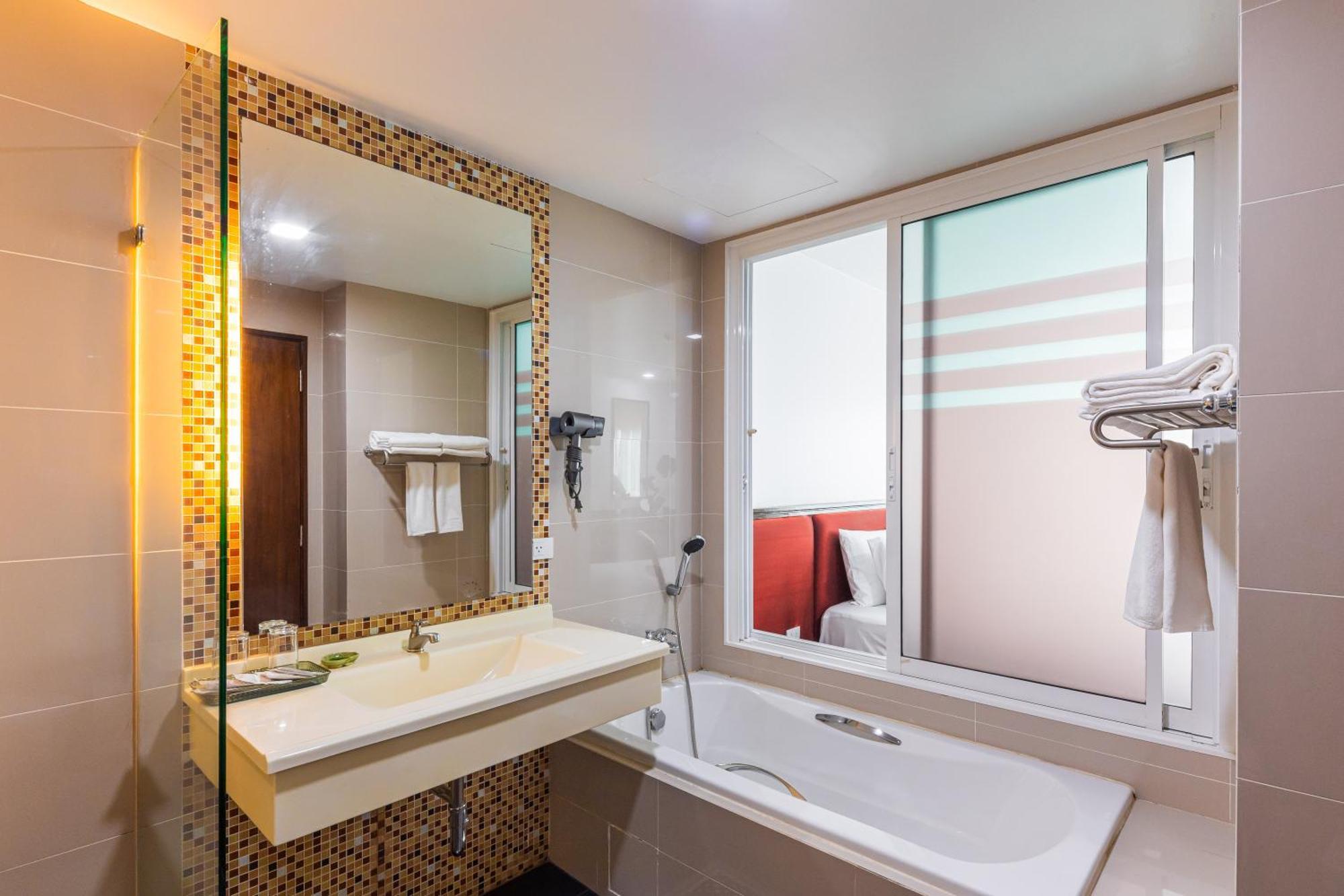 The Kris Resort Hotel Hotel 4*