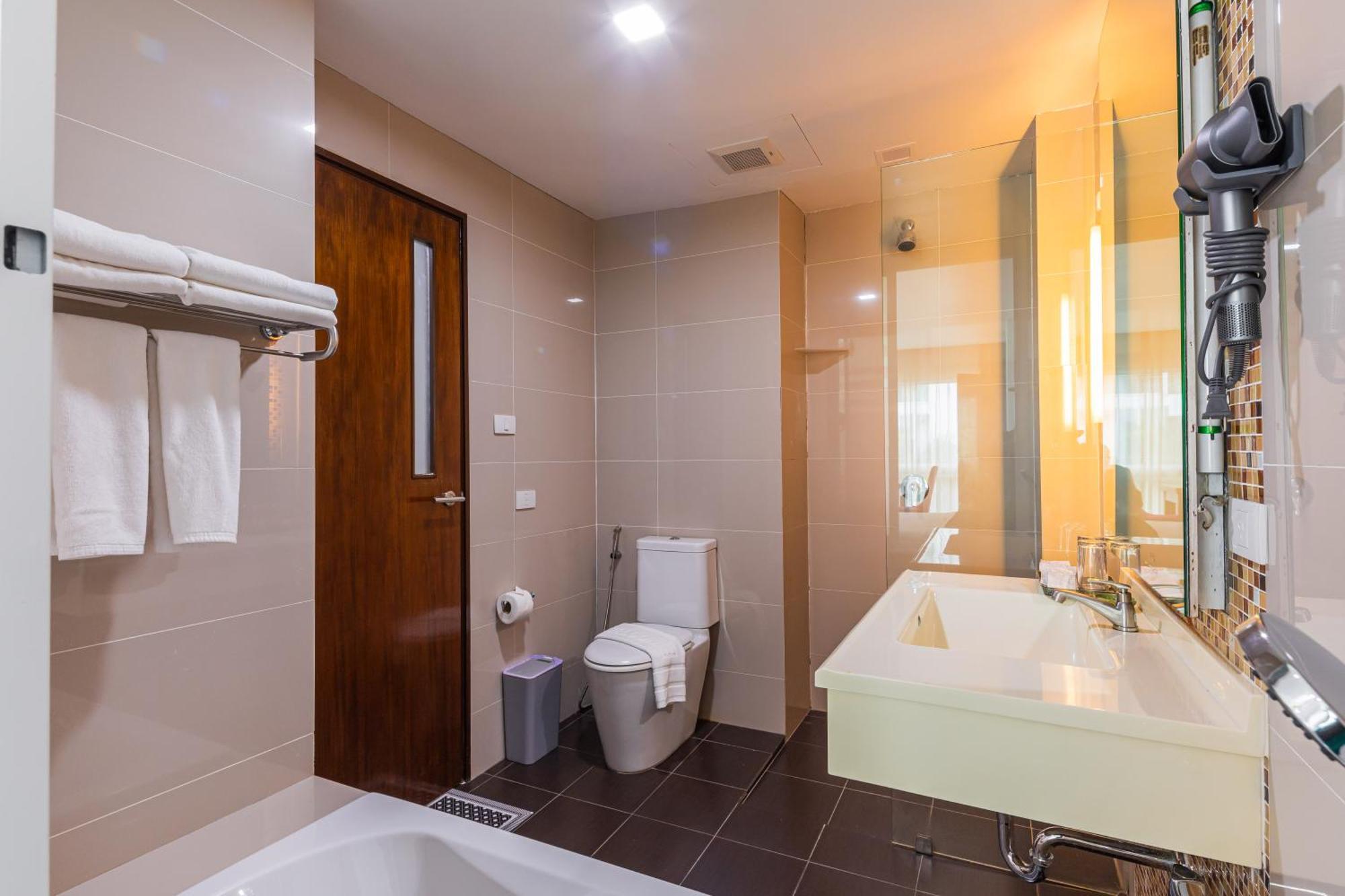 Hotel The Kris Resort Hotel Patong